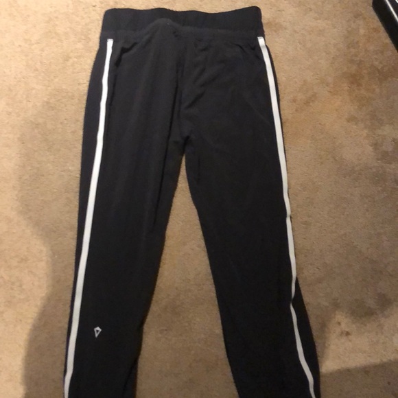 Ivivva track pants - Picture 2 of 3